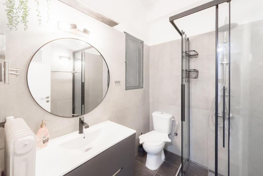 Spacious Urban Apt In The Heart Of Aten Exteriör bild