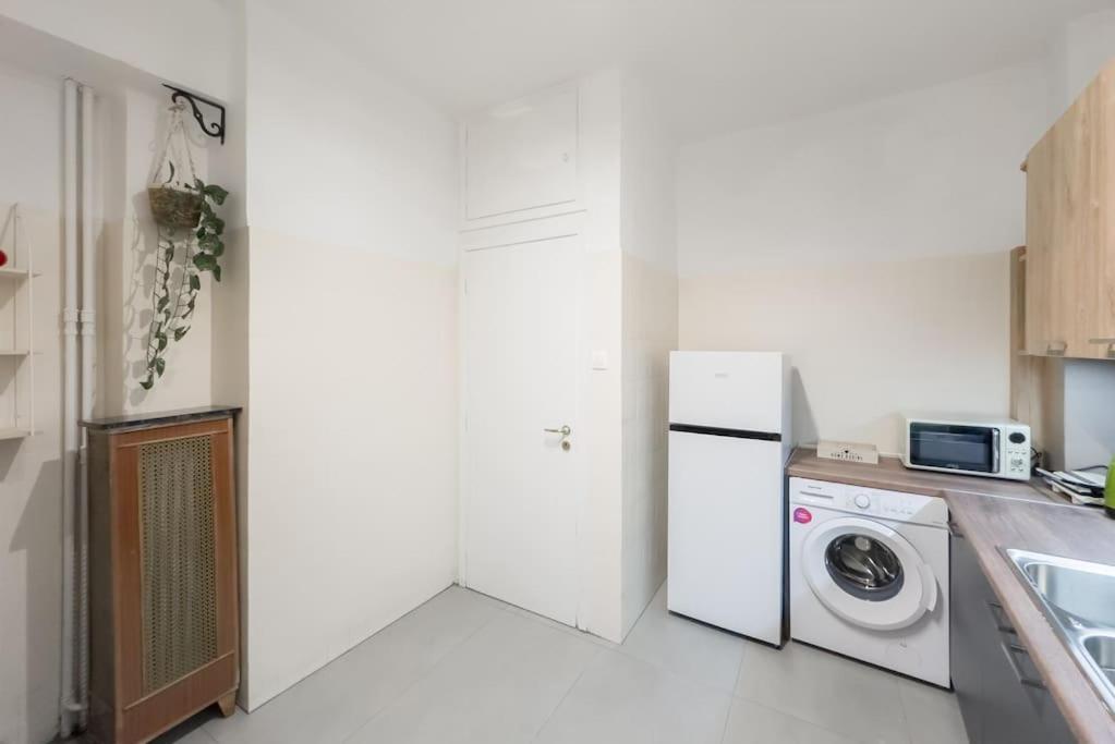Spacious Urban Apt In The Heart Of Aten Exteriör bild